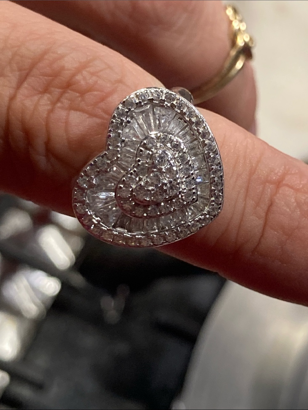 925 Silver CZ Heart Ring - Picture 6 of 11